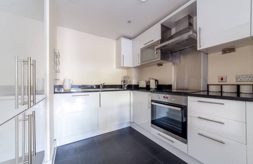 Greenwich West Apartment | Modern 1 Bed Flat in Greenwich