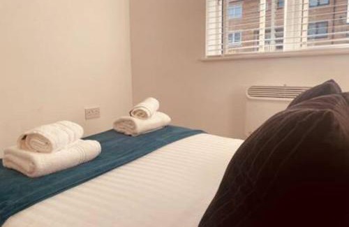 Bow Apartment | Modern 1 bed flat in Hackney with Parking