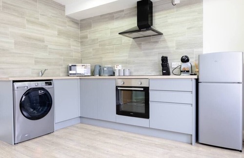 Cathays Apartment | Modern 1 Bedroom Apartment Near City Centre