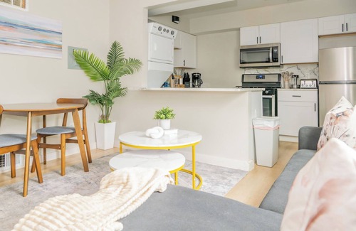 Downtown Memphis Apartment | Modern 1BR Chic Stay in Memphis