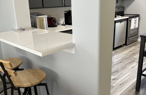 Lincoln House | Modern 2 Bedroom 1 Bathroom Home
