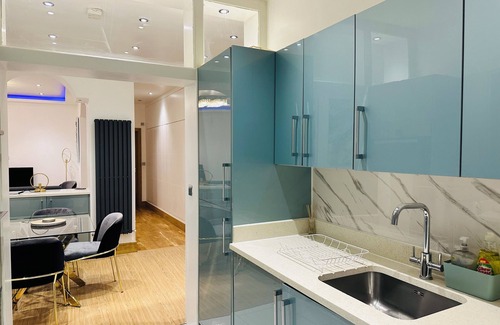 Fairfield Apartment | Modern 2 Bedroom 2 Bathroom