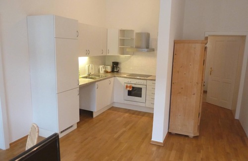Innere Stadt Apartment | Modern 2 bedroom Apart in historic center A10