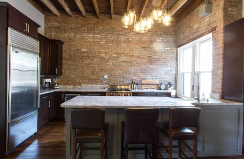 Cleveland Circle Condo | Modern 2-bedroom loft condo near BC, BU, hospitals & train w/parking available.