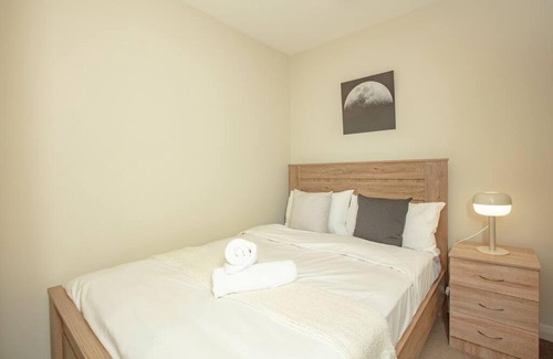 Wentworth Point Apartment | Modern 2B1B Apt at Wentworth Point