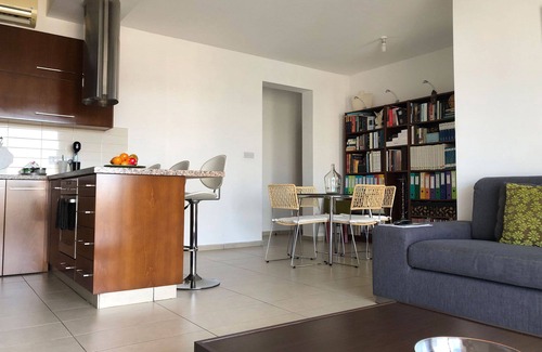 Lakatamia Apartment | Modern 2BR Apt near Nicosia Mall