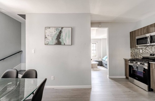 Black Rock Historic District House | Modern 3 Bed House in Black Rock