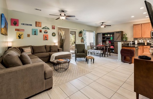 Apache Junction House | Modern, 3 Bedroom Home Near Superstition Mountain!