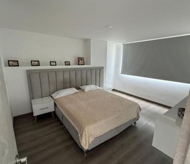 La America Apartment | Modern 3 Bedroom Apartment with balcony