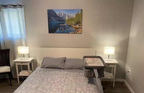 Lower Sackville House | Modern 3 BR Lower Level Unit - Family Friendly w/ Free Parking