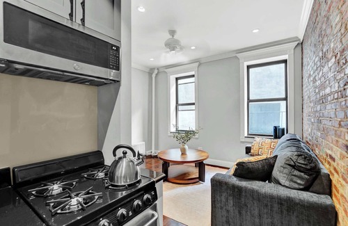 Gramercy Apartment | Modern 3BR in Gramercy -Near Union Sq NYU