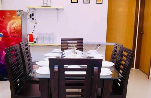 Mohammadpur House | Modern 4BR Apt near Dhanmondi & Crescent Lake, Dhaka