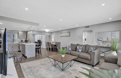 South Lake House | Modern 4BR Home, Heated Pool/Jacuzzi/Game Room