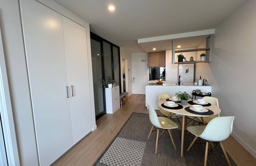 Brunswick West Apartment | Modern 7th floor Flat | Parking, Convenient, Quiet