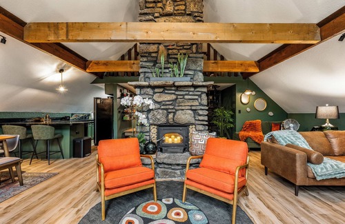 Beaver Shores Cottage | Modern A-Frame Cottage Hot Tub Beaver Lake Retreat