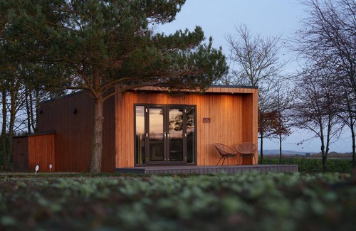 Wall Houses Cabin | Modern and Contemporary Julsø Cabin