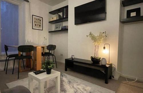 Munster Apartment | Modern and Luxurious 2 Bed Apartment