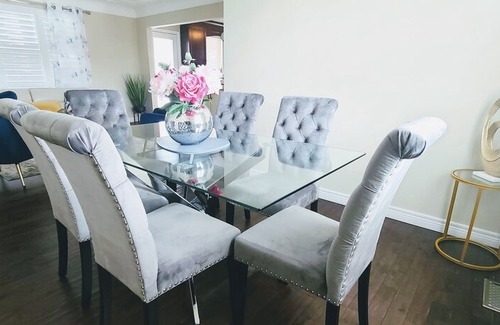 Rosedale House | Modern and Sanitized Large Cottage, Hot Tub, BBQ