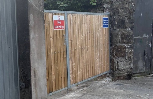 Oldcastle Apartment | Modern and secure 1-bedroom apartment in Oldcastle - Sleeps 2 -4 people