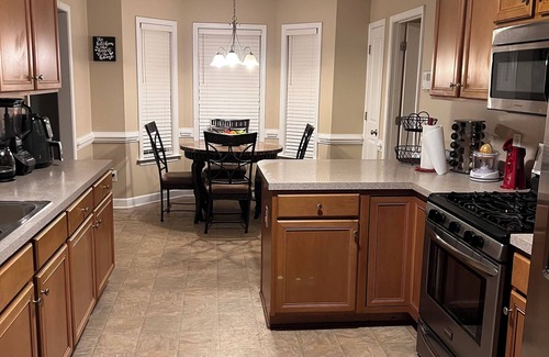 Bunnlevel House | Modern and Serene Charming One Story 3-Bedroom House in Smithfield, NC.