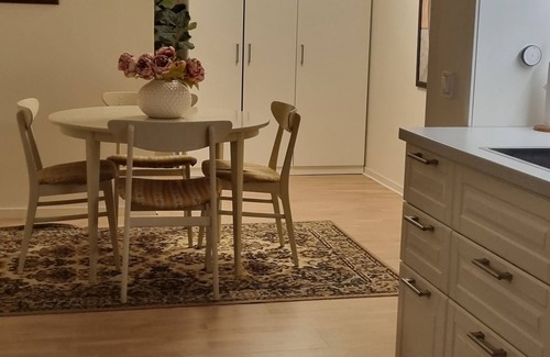 Bramhult Apartment | Modern apartment in a quiet neighbourhood.