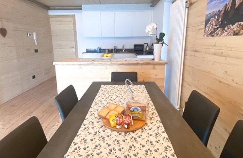 Auronzo di Cadore Apartment | Modern Apartment in the Heart of Auronzo