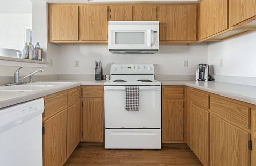 Greenwich Apartment | Modern Apartment in Prime Location (ID7807X89)