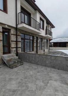 Chepelare Apartment | Modern apartment with terrace