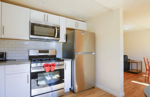 Dimond House | Modern, art-inspired home with parking and patio