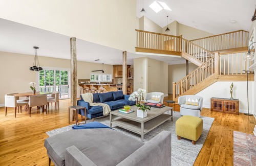 Marble Dale House | Modern Barn, NEW Luxurious Home
