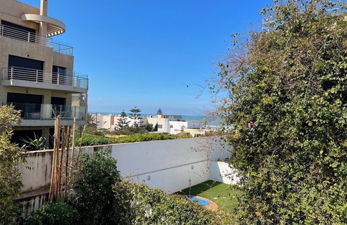 Tamariss House | Modern beachfront villa with private pool