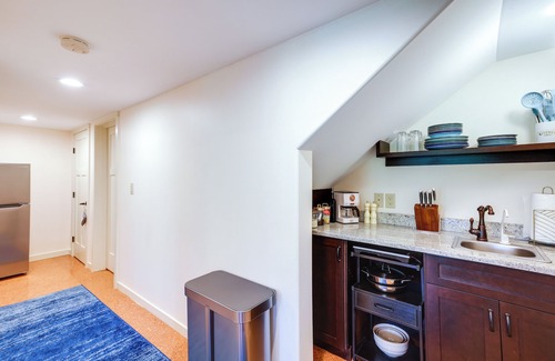Bellingham Apartment | Modern Bellingham Retreat Near Galbraith Mountain!
