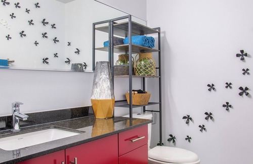 Beltline Apartment | Modern Beltline Escape Sky-High Views DT Views