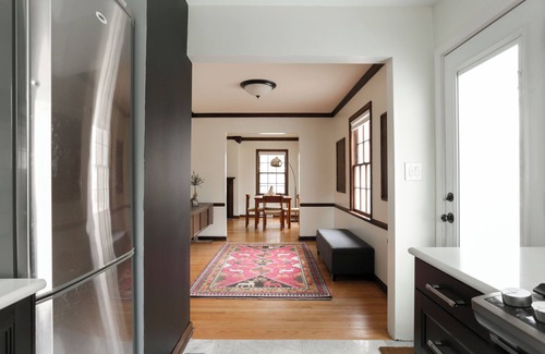 Roeland Park House | Modern Bungalow in Cedar St