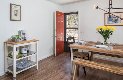 Hendersonville House | Modern Cabin - Close To Hiking/Biking Trails And Downtown