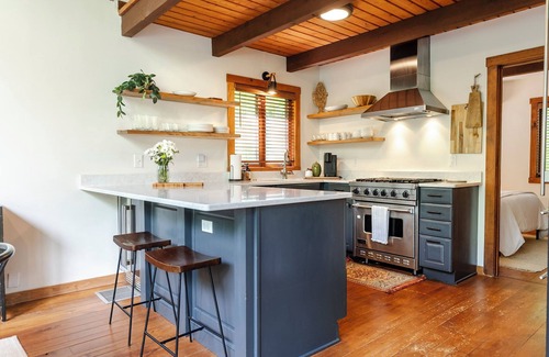 Weston House | Modern cabin oasis close to Stratton, Okemo, Bromley and Magic
