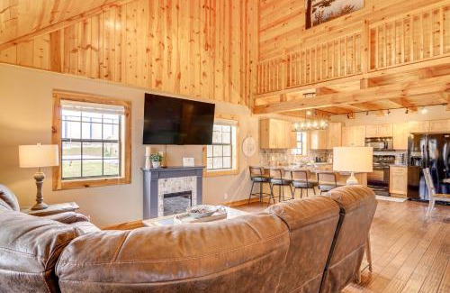 Burkesville House | Modern Cabin with Grill Near Golf and Bass Fishing!