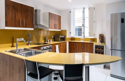 Valletta Apartment | Modern Central 2BR flat in Valletta by ArcoBnb