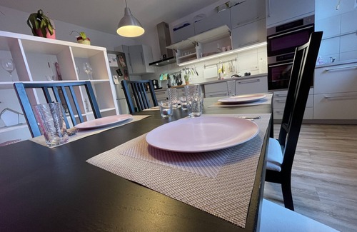 Dermbach Apartment | modern, centrally located vacation apartment