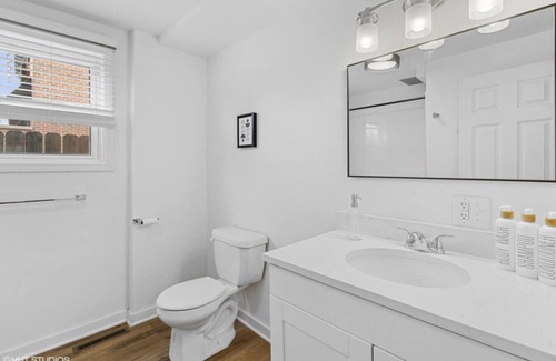 Ottawa Apartment | Modern & Classy 2BR in the Heart of Ottawa