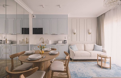 Bydgoszcz Apartment | Modern Comfort in New Port