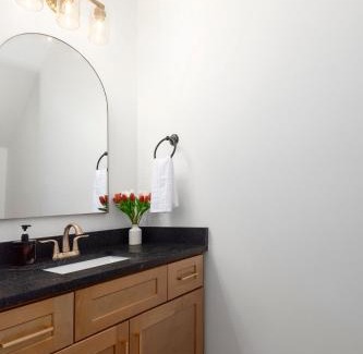 Auburn - Opelika House | Modern Comfort Near AU l Perfect for Families & Fans