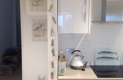 Stoke Fleming Apartment | Modern Comfortable Apartment, 15 min walk to Blackpool Sands Beach