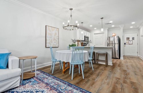 Auburn Condo | Modern Condo Near Downtown Walk to Auburn