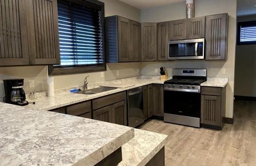 Ennis House | Modern Condominium with Pet-Friendly Drift Boat Parking near Madison River in Ennis, Montana
