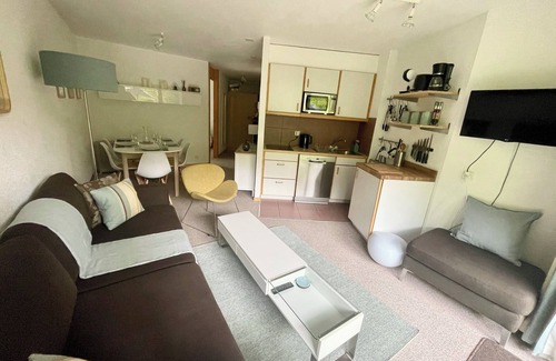 Noveli Apartment | Modern, cosy ski-in ski-out flat