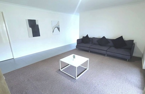 Caboolture House | Modern, cozy, spacious house with air conditioning and heating in all bedrooms!
