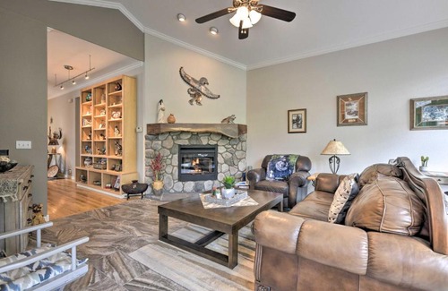 Dalton Ranch House | Modern Dalton Ranch Golf Club Home with Mtn View