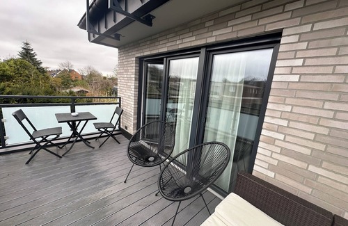 Kaarst Apartment | Modern deluxe apartment (93sqm) for 4 people in Kaarst, near Düsseldorf