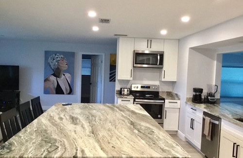 Biggar House | Modern dream house vacation gateway